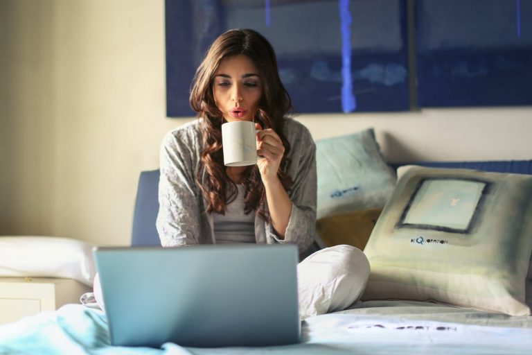 12 Companies That Offer Benefits To Work-from-Home Employees